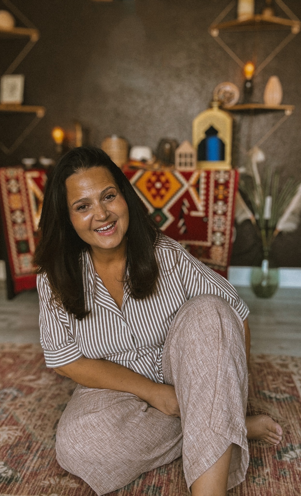 Selma Baćevac smiling in her studio